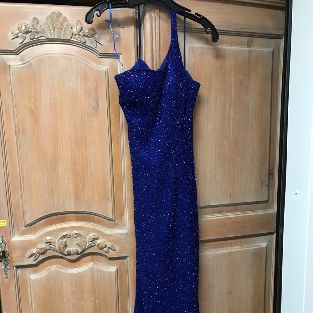STUNNING Riva Designs Beaded Formal/Prom Dress